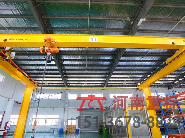 10噸懸掛式行車如何實(shí)現(xiàn)多工位物料轉(zhuǎn)運(yùn)
